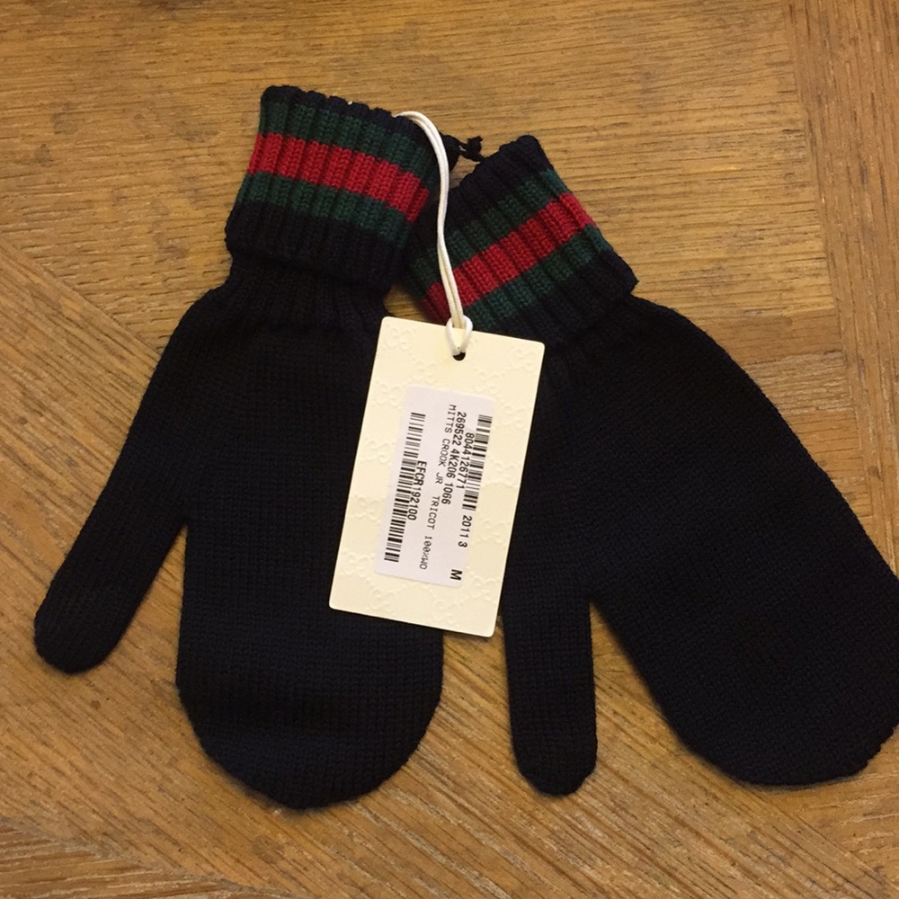 NWT Gucci kids mittens